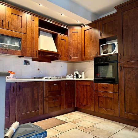 Вилла Gold House Luxury Анцио Экстерьер фото
