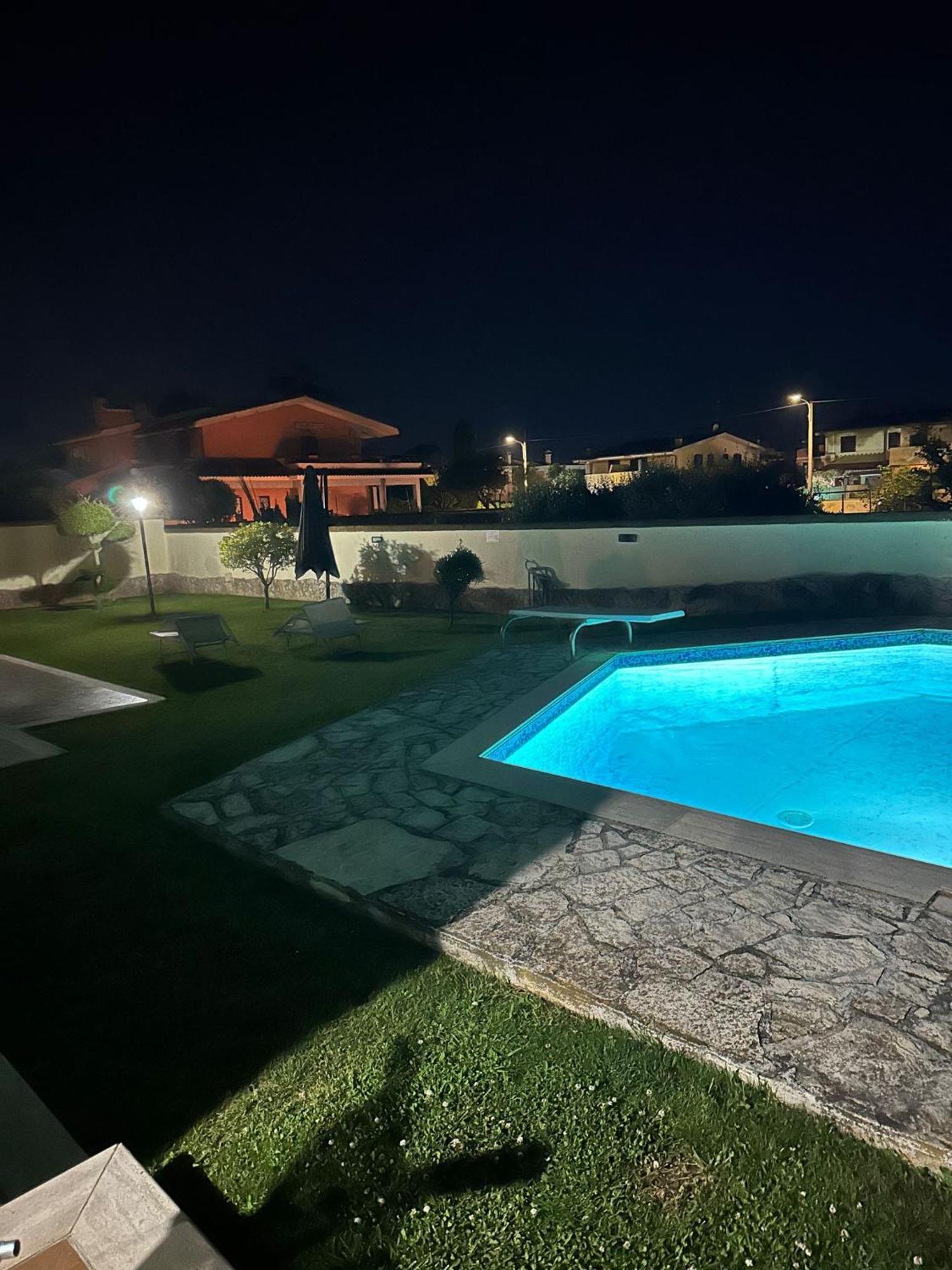Вилла Gold House Luxury Анцио Экстерьер фото